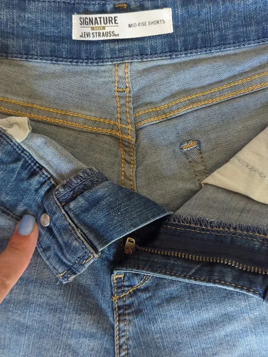 Signature by Levi Strauss Shorts Size 8 - W29 - Picture 4 of 11